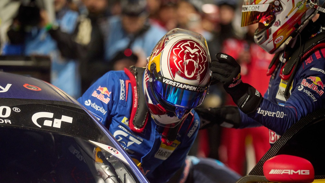 Max Verstappen počas pretekov na Nürburgringu.