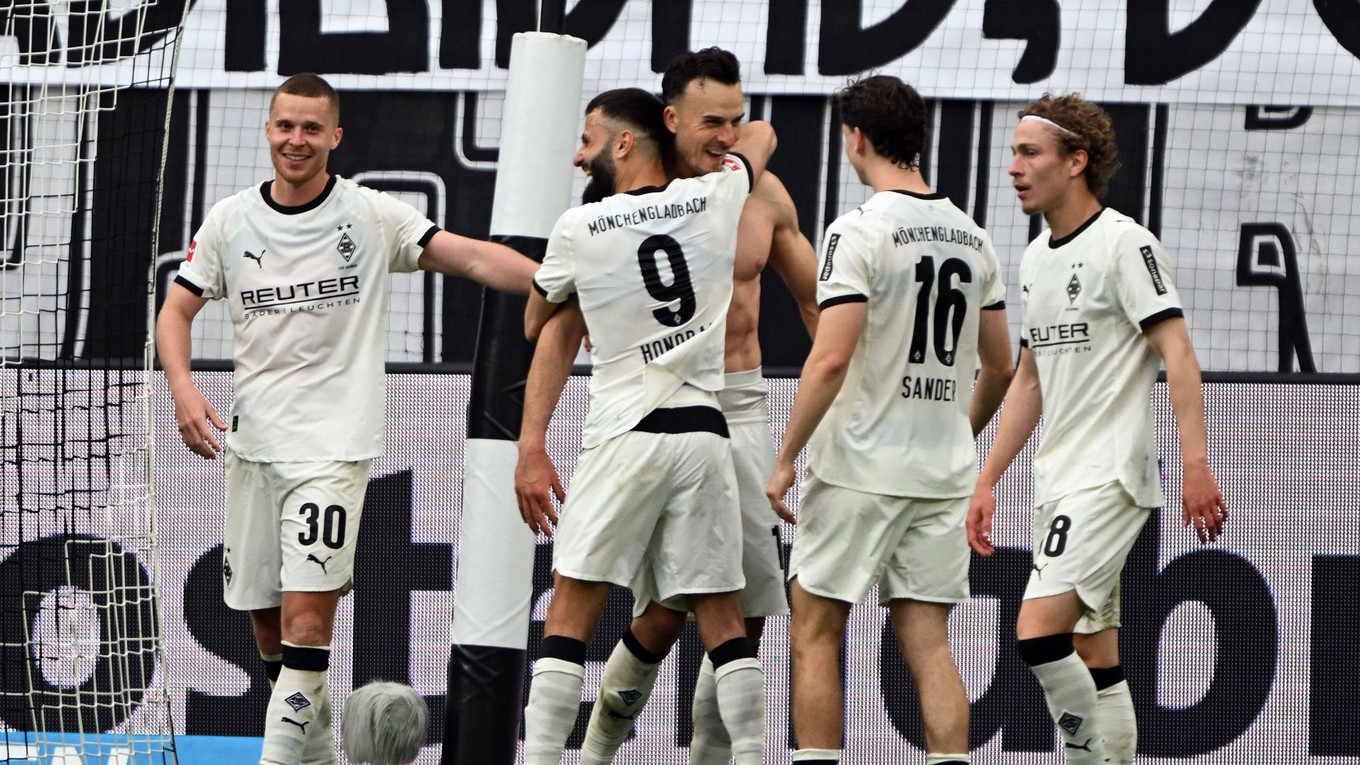 Borussia Mönchengladbach oslavuje gól. 