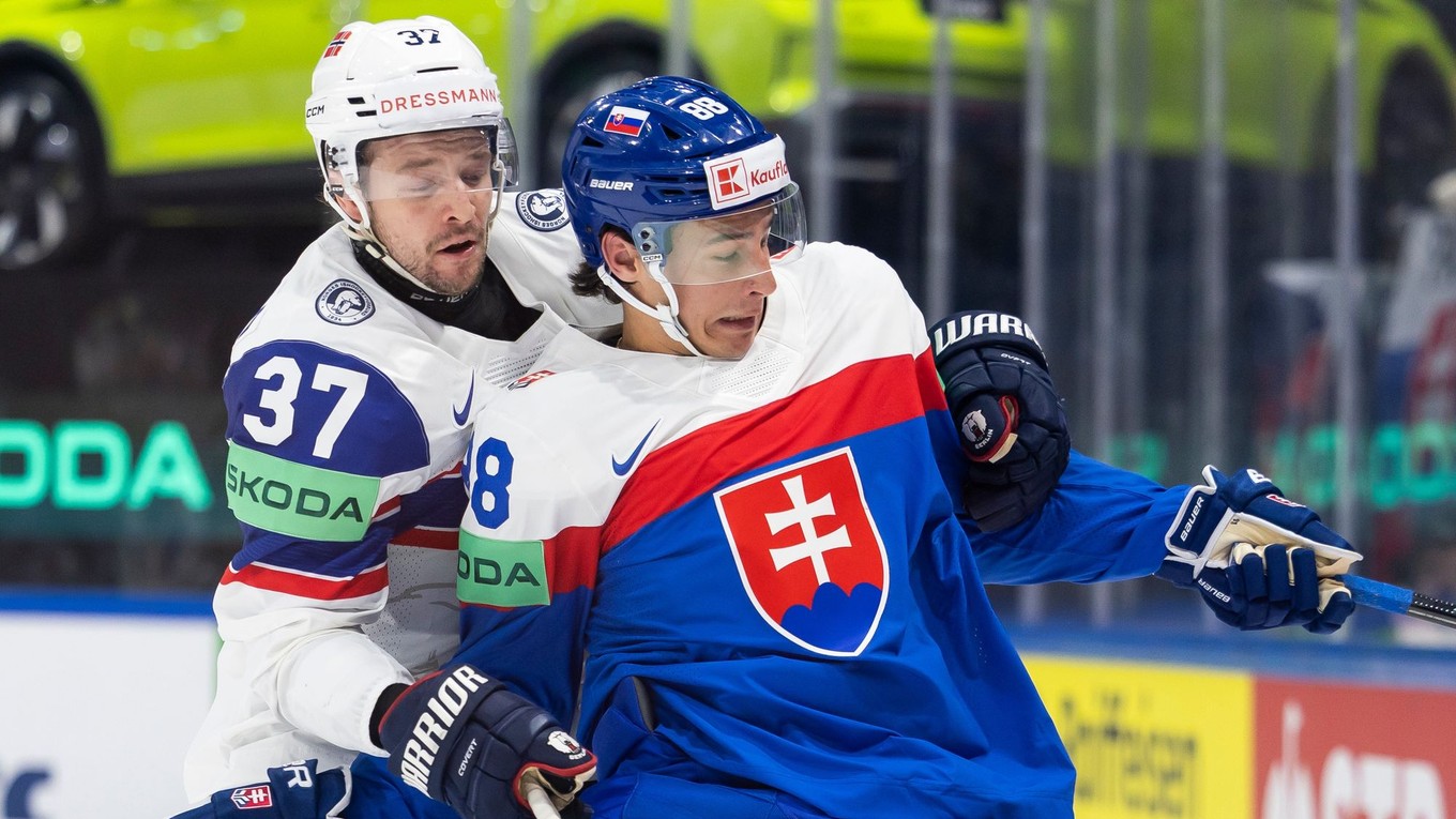 Markus Vikingstad a Martin Chromiak počas zápasu Slov