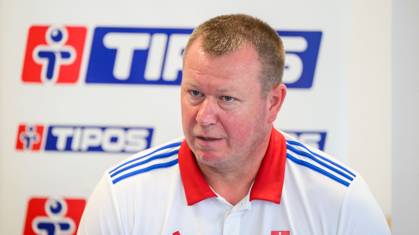 Šéftréner slovenskej atletickej reprezentácie Libor Charfreitag.