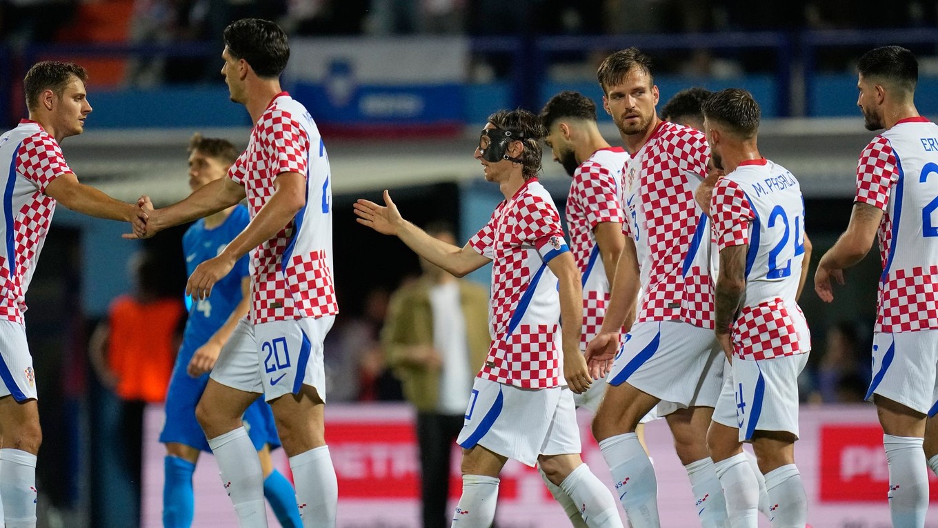 Futbalisti Chorvátska oslavujú víťazstvo.