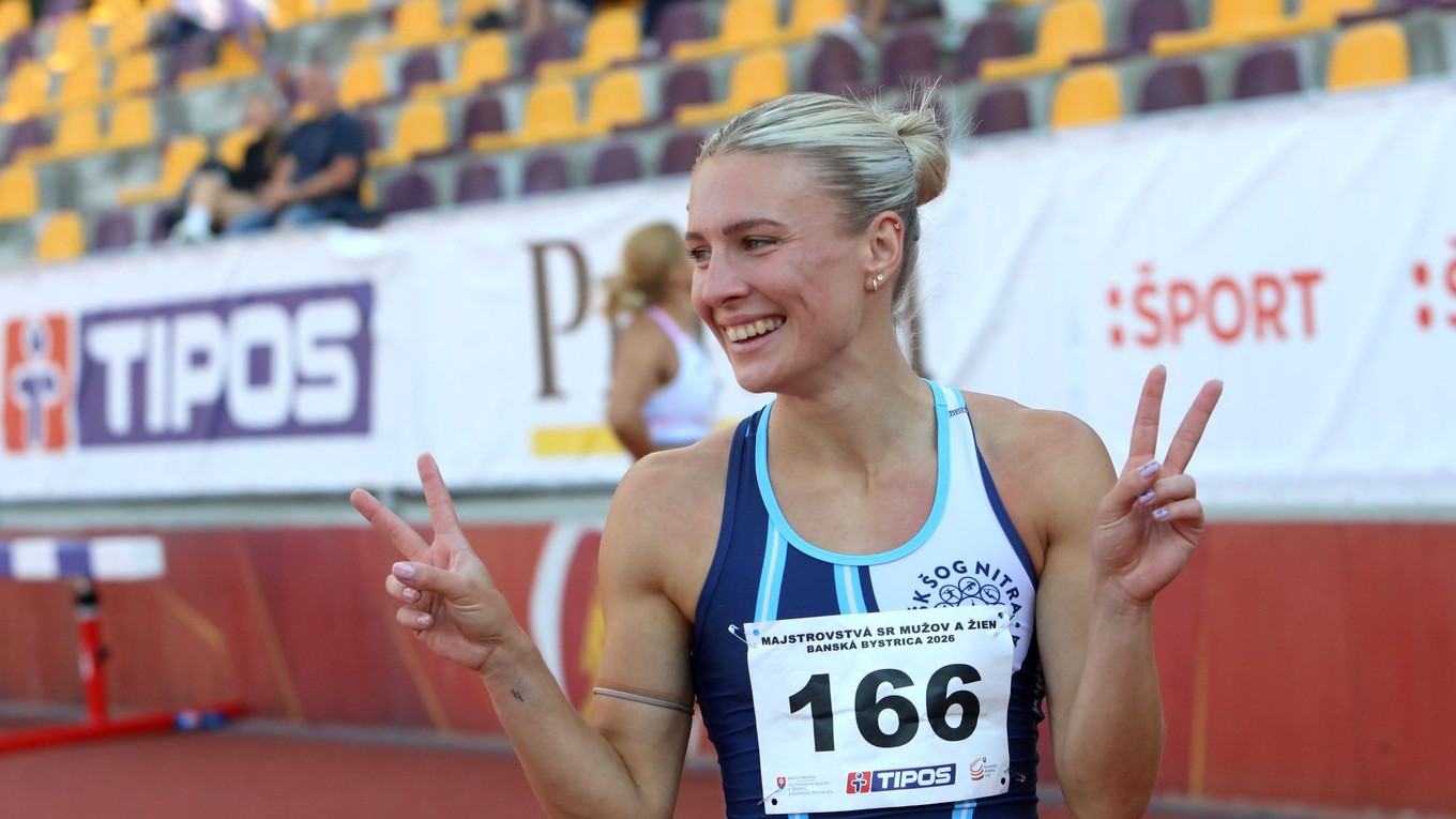 Viktória Forster.