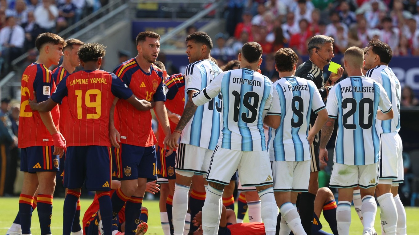 Momentka z finále MS 2026 medzi Španielskom a Argentínou.