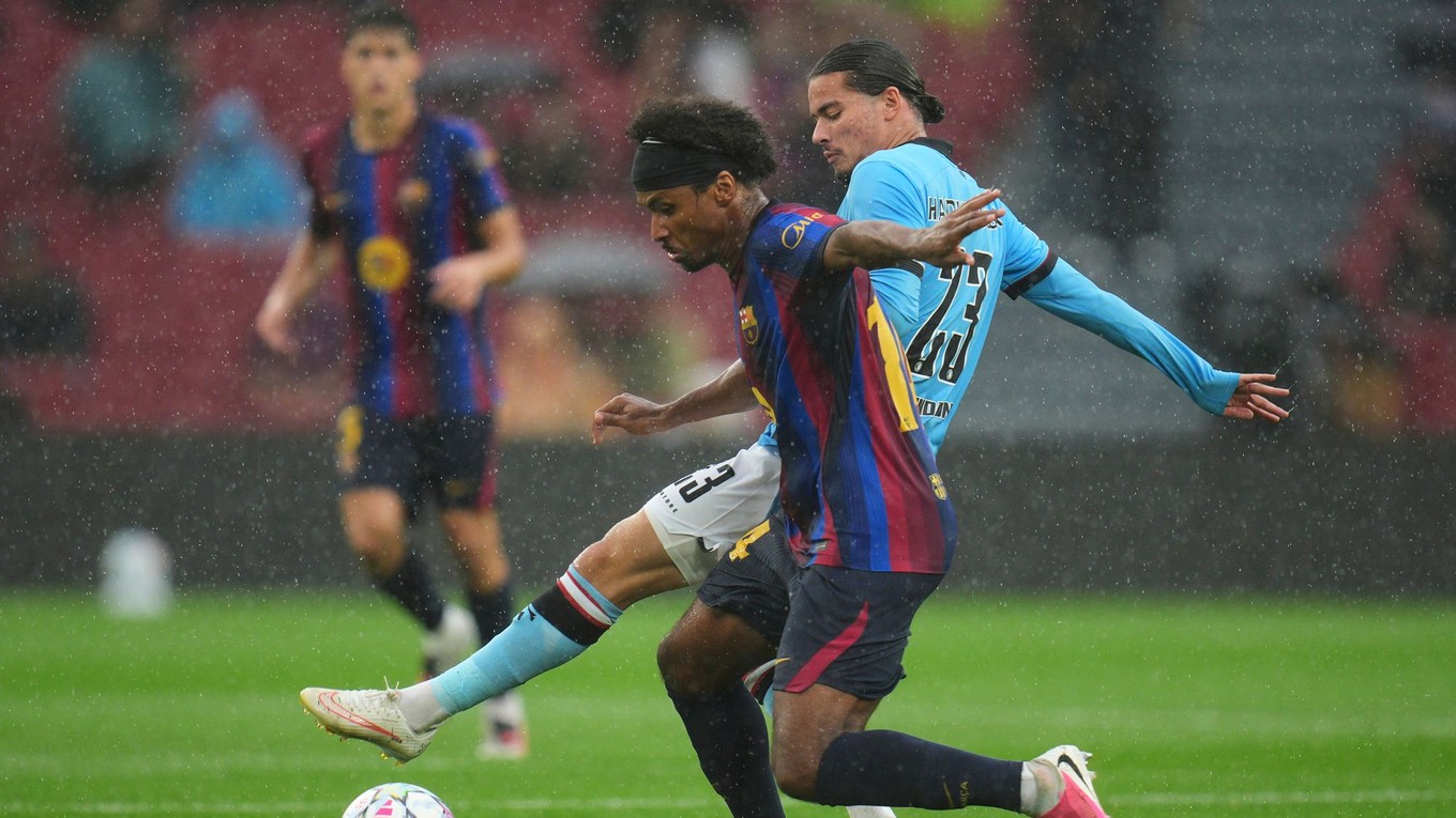 Fotka zo zápasu FC Barcelona - Feyenoord Rotterdam v 1. kole ligovej fázy Ligy majstrov.