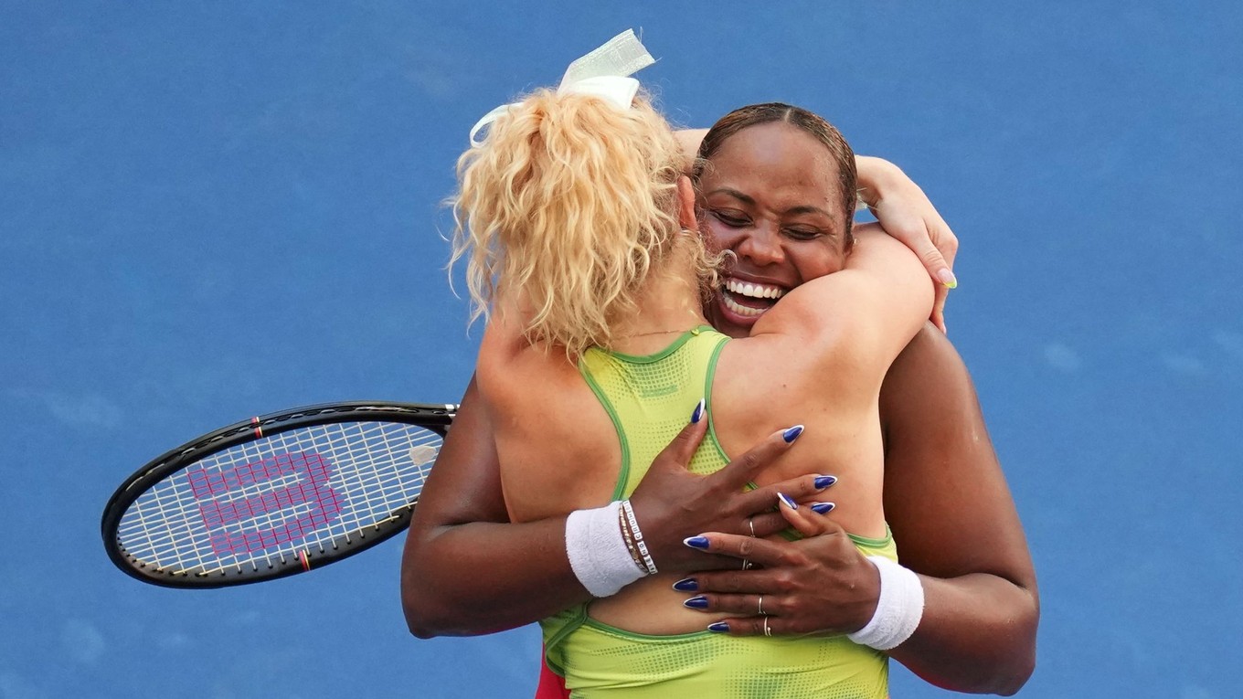 Katerina Siniaková a Taylor Townsend.