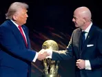 Donald Trump a Gianni Infantino.