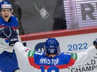 Adam Liška a Michal Krištof v zápase Kazachstan - Slovensko na MS 2022.