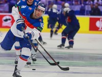 Andrej Kudrna pred zápasom Slovensko - Francúzsko v skupine B na MS v hokeji 2024.