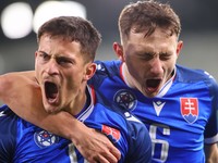 Adrián Kaprálik a Dominik Hollý sa radujú z gólu v zápase Slovensko - Holandsko v rámci prípravy na ME vo futbale do 21 rokov 2025 na Slovensku.