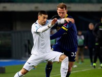 Ondrej Duda (vpravo) v zápase Hellas Verona - Lazio Rím.