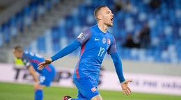 Lukáš Haraslín sa teší po strelenom góle v zápase Slovensko - Bosna a Hercegovina v kvalifikácii EURO 2024.