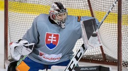 Na snímke brankár Šimon Latkóczy počas tréningu slovenskej hokejovej reprezentácie.