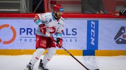 Marko Daňo v drese českého HC Oceláři Třinec.