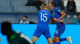 Nino Marcelli sa teší z gólu. 