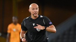 Futbalový rozhodca Szymon Marciniak.
