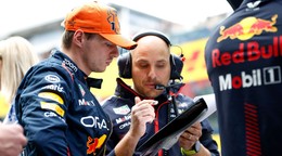 Max Verstappen a jeho inžinier Gianpiero Lambiase.