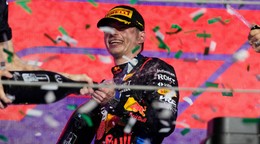 Max Verstappen oslavuje víťazstvo vo Veľkej cene Saudskej Arábie