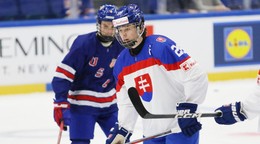 Tobias Pitka v semifinálovom zápasom Slovensko - USA na MS v hokeji hráčov do 18 rokov.