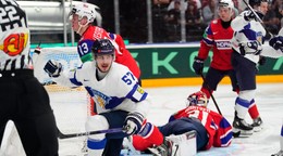 Arttu Hyry oslavuje gól počas zápasu Fínsko - Nórsko na MS v hokeji 2024.