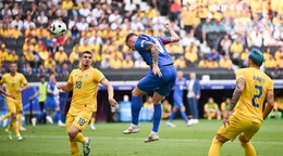 Ondrej Duda strieľa gól v zápase Slovensko - Rumunsko v skupine E na EURO 2024.