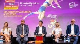 Zľava Laura Frličková, Dušan Keketi, Peter Korčok, Lenka Gymerská a Vladimír Gubrický.