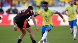 Momentka zo zápasu Brazília - Kolumbia