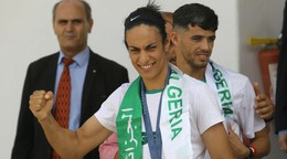 Imane Khelifová po návrate z letných olympijských hier v Paríži.