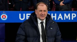 Tréner Slovana Bratislava Vladimir Weiss. 