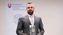 Na snímke ocenený Martin Bolek.
