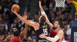 Center Denver Nuggets Nikola Jokič v zápase s LA Clippers.