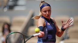 Rebecca Šramková - Barbora Krejčíková: ONLINE prenos z 1. kola turnaja WTA v Londýne.