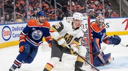 Fotka zo zápasu Edmonton Oilers - Vegas Golden Knights.