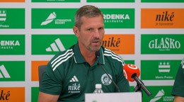 Hlavný tréner Jaroslav Hynek počas tlačovej konferencie FC Tatrana Prešov pred štartom nového ročníka Niké ligy.