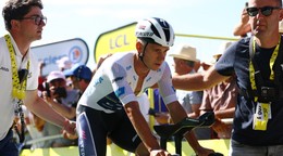 Remco Evenepoel v cieli 13. etapy Tour de France 2025, ktorou bola horská časovka. 