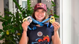 Zuzana Paňková s kolekciou medailí z MS do 23 rokov.