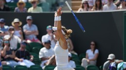 Laura Siegemundová sa raduje po postupe na Wimbledone 2025.