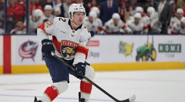 Tobias Björnfot v drese Florida Panthers.