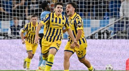 Futbalisti FC DAC 1904 Dunajská Streda oslavujú gól.