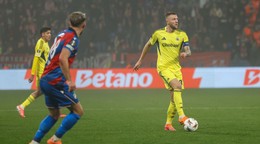Milan Škriniar počas zápasu Európskej ligy Viktoria Plzeň - Fenerbahce Istanbul.