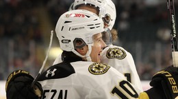 Tomáš Pobežal oslavuje gól. 