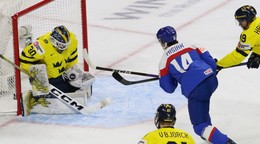 Fotka zo zápasu Slovensko - Švédsko na MS v hokeji hráčov do 20 rokov 2026.