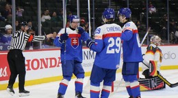 Michal Chrenko oslavuje gól v zápase Slovensko - Nemecko na MS v hokeji hráčov do 20 rokov 2026.