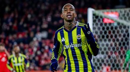 Anderson Talisca oslavuje gól v sieti Brann Bergen.