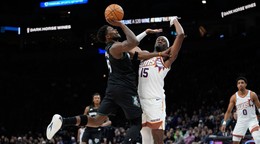 Momentka zo zápasu Minnesota - Phoenix