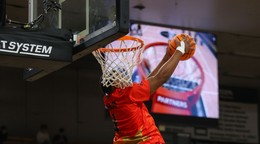 Shamiel Stevenson v rámci Slamdunk contest (súťaž v smečovaní) počas Zápasu hviezd.