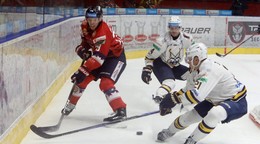 Carter Berger (Spišská Nová Ves) a Adam Žiak (Spišská Nová Ves) počas 40. kola Tipsport ligy.