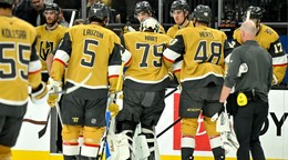 Carter Hart utrpel zranenie.