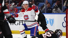 Juraj Slafkovský v zápase proti Buffalu.