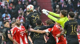 Fotka zo zápasu Bayern Mníchov - Augsburg.