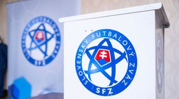 Na snímke volebná urna počas zasadnutia volebnej konferencie Slovenského futbalového zväzu (SFZ).
